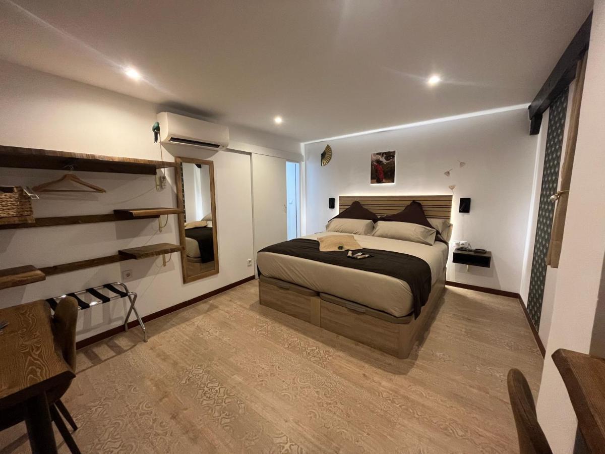 Emilysuites - Malaga Centro Historico Zewnętrze zdjęcie
